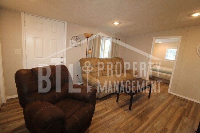 Building Photo - Fully Furnished Cape Fair Home Near Table Rock Lake