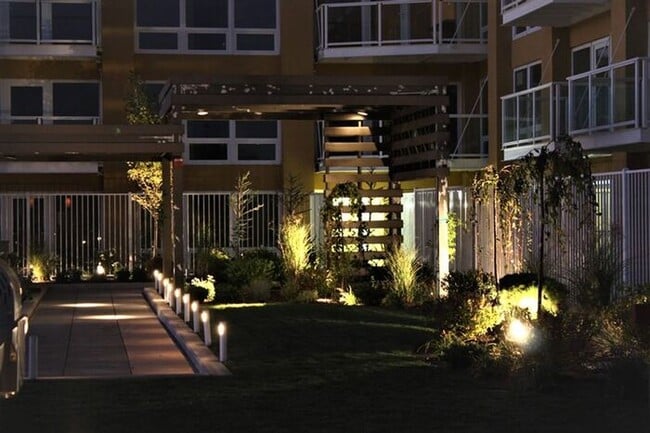 Building Photo - At the Montage!!! 1 bedroom 1 bath luxury ...
