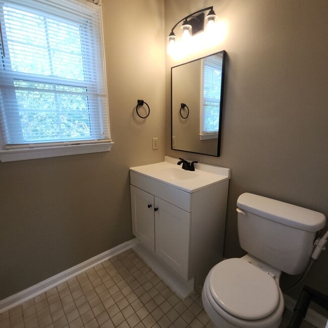 Building Photo - SPACIOUS 2-Story House with Basement in Ab...