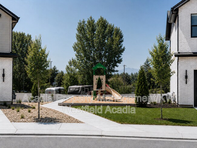 Building Photo - 6760 S 300 E