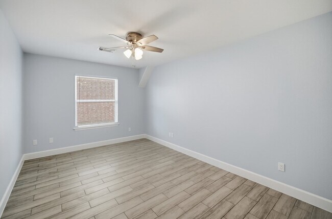 Building Photo - 3116 Creek Bank Ln