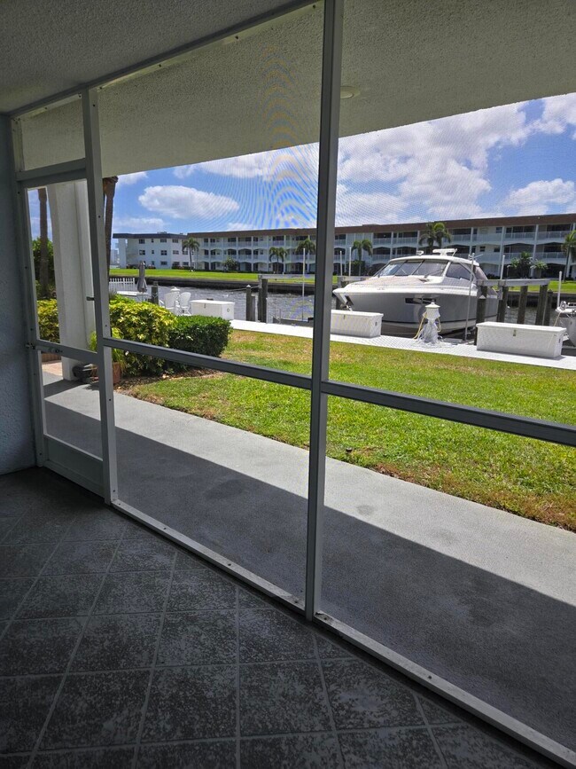 Building Photo - 104 Paradise Harbour Blvd