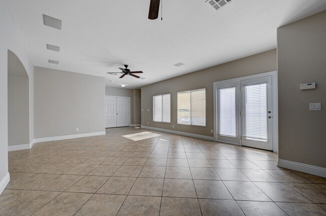 Building Photo - NORTHWEST - 2 STORY HOME - 89149