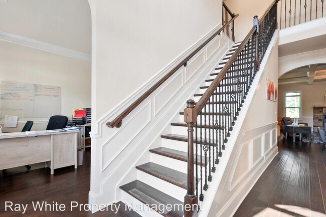 Building Photo - 5 br, 4 bath House - 3354 Ridge Manor Way