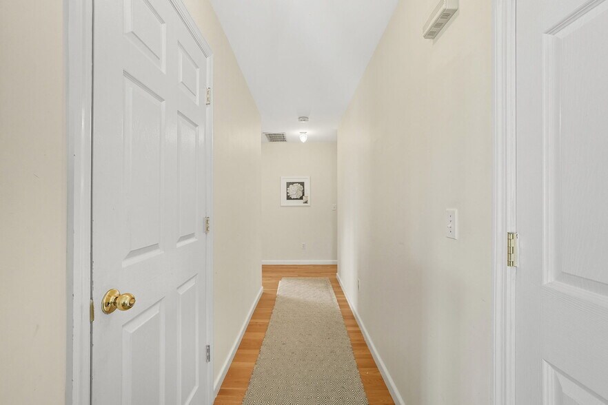 Hallway - 53 Prince St