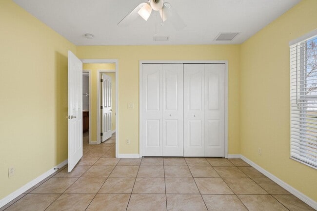 Building Photo - 5363 Pierpoint Ave