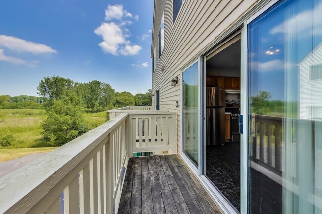 Building Photo - 985 Manchester Cir