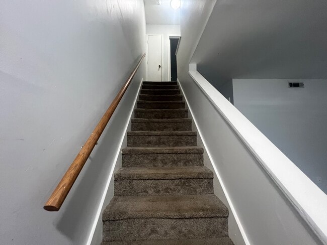 Building Photo - 111 Timber Ln
