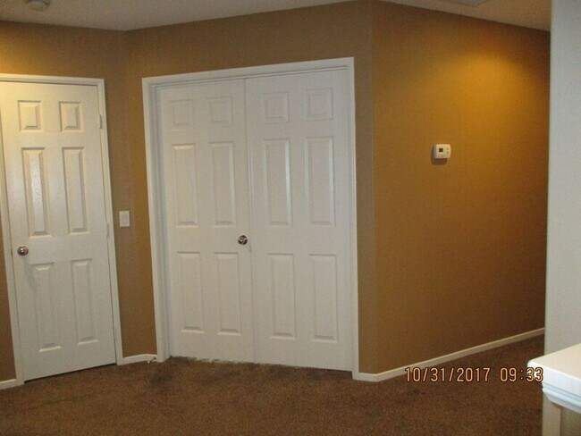Building Photo - 35736 Emily Ave