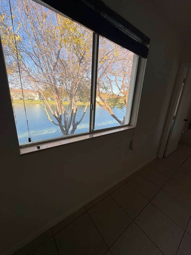 Building Photo - 2819 SE 15th Rd