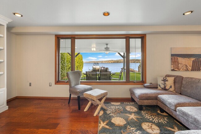 Building Photo - 10507 Rainier Ave S