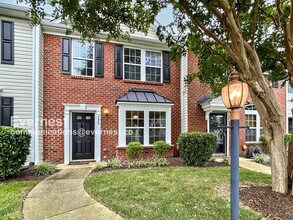 Building Photo - Richmond Home with Central AC, Fenced Yard...