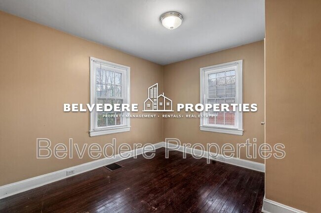 Building Photo - 437 W 24th St