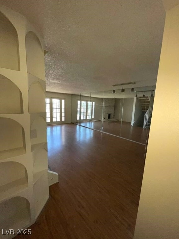 Building Photo - 2818 Calle Del Oro