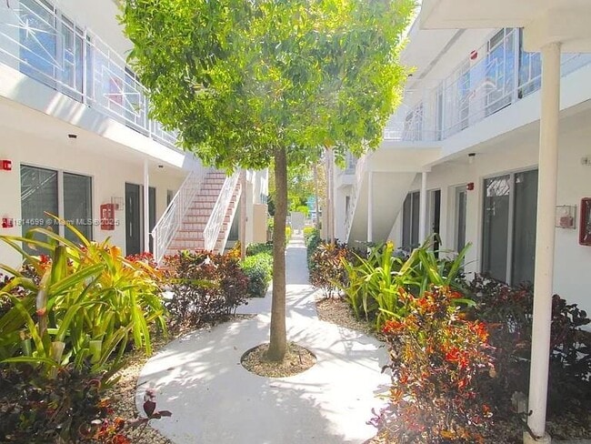 Building Photo - 1550 Pennsylvania Ave