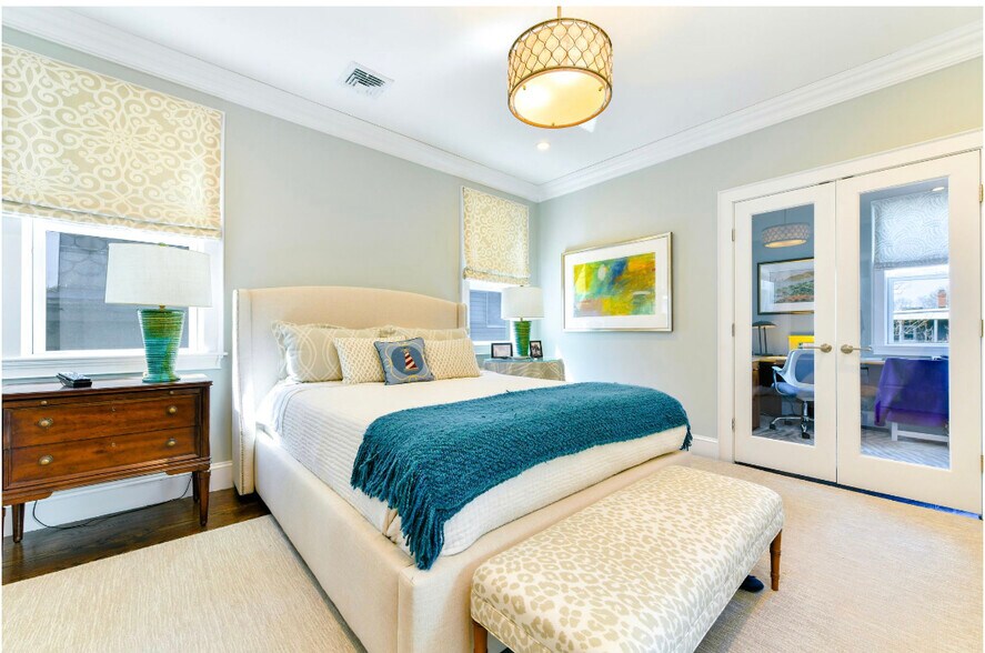 Master bedroom - 846 E Broadway