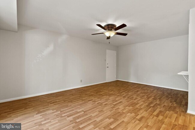 Building Photo - 12654 Dara Dr