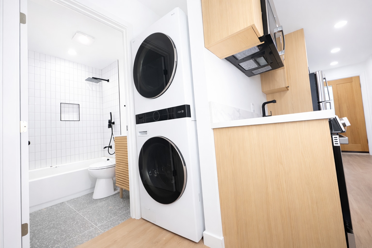 Building Photo - 12527 Cranbrook Ave