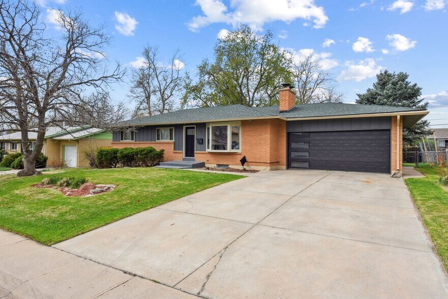 Building Photo - 2963 S Vrain St