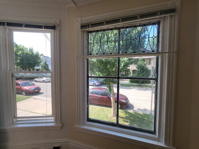 Building Photo - 1259 Spaight St