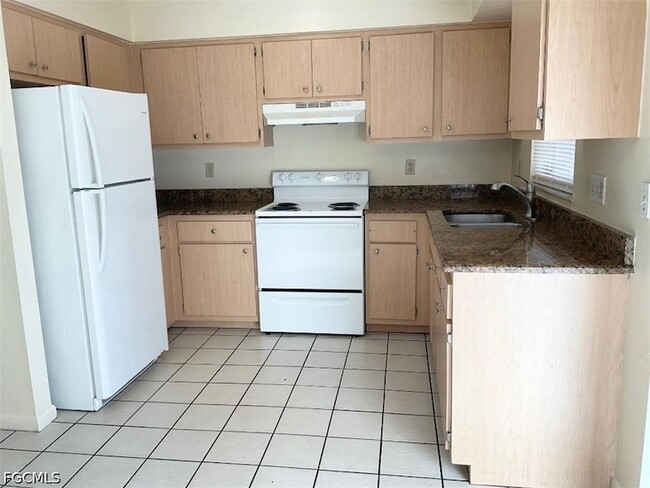 Building Photo - 1423 Andalusia Blvd
