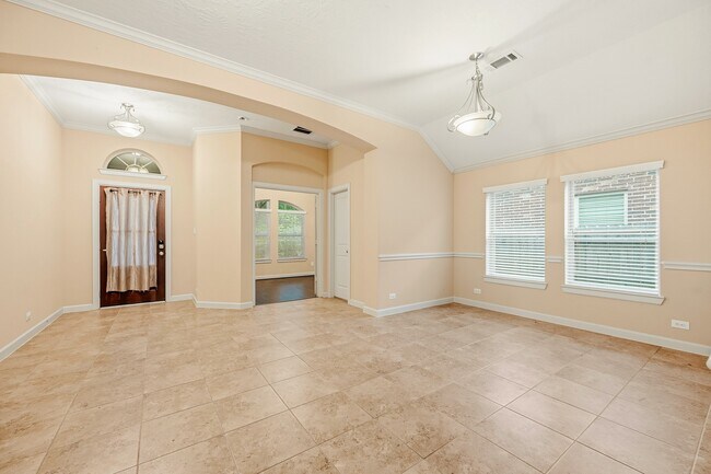 Building Photo - 18315 E Willow Oak Bend Dr