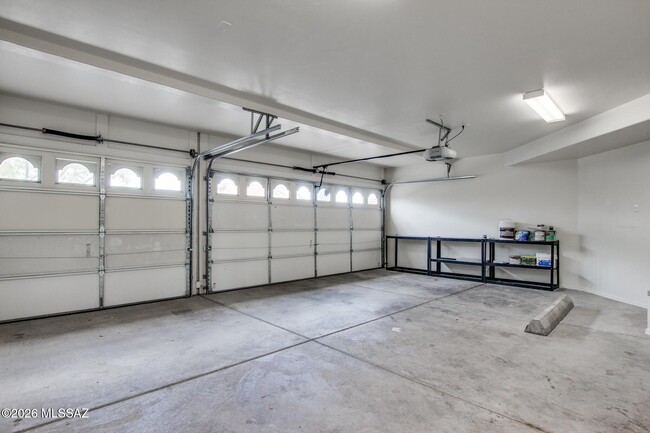 Building Photo - 11281 N Chynna Rose Pl