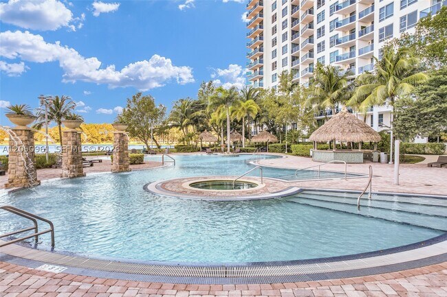 Building Photo - 2681 N Flamingo Rd