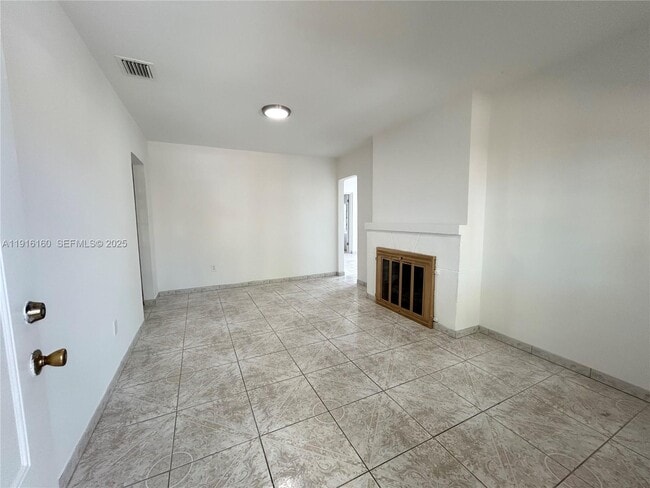 Building Photo - 40 NW 39th St