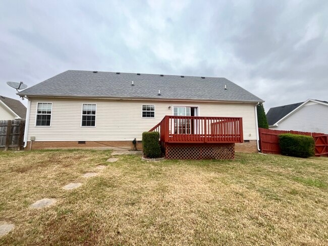 Building Photo - 782 Fire Break Dr