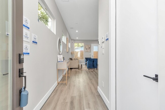 Building Photo - 11 Wellford St