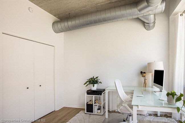 Building Photo - 3670 Woodward Ave