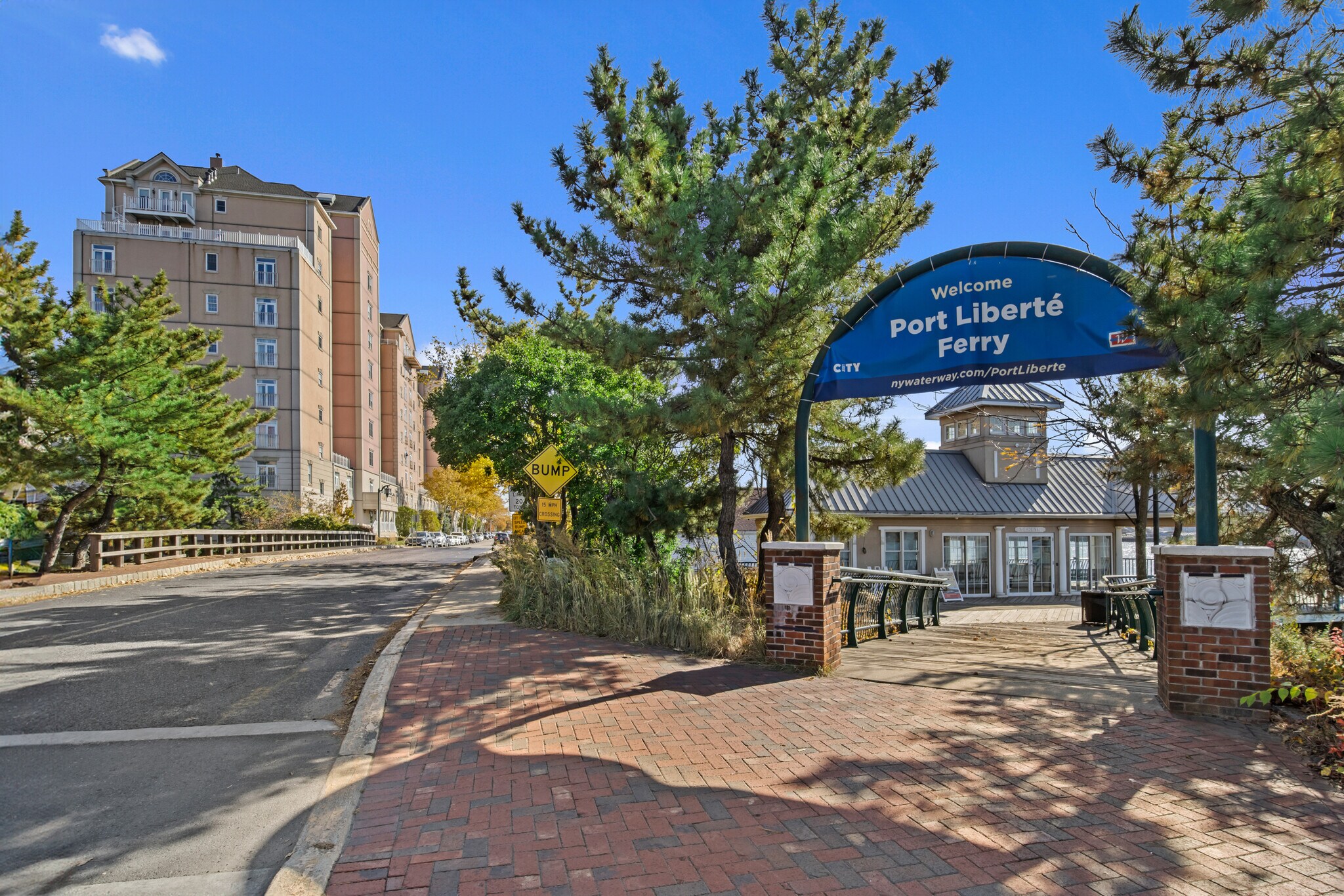 Ferry to Manhattan Pier11/Wall St - 15 Enterprise Ct