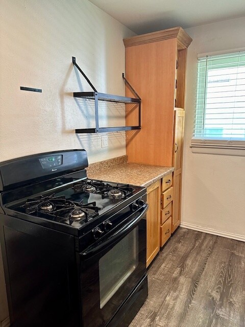 Kitchen - 2037 S Milwaukee St