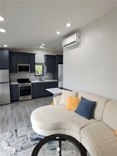 Building Photo - 5130 E Burnett St