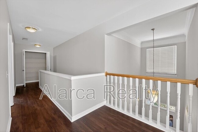 Building Photo - 10615 Poe Ct