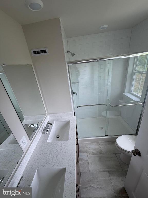 Building Photo - 368 Mingo Way