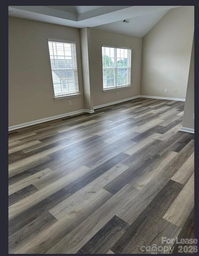 Building Photo - 108 Saye Pl