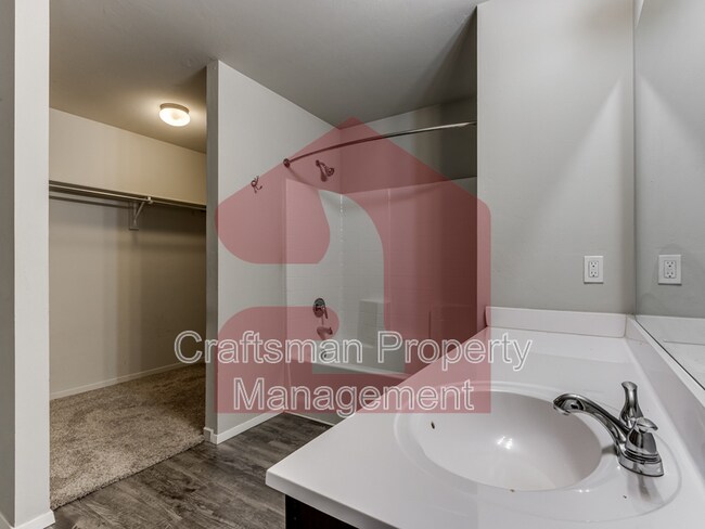 Building Photo - 1865 Jack Rabbit Ln