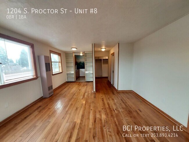 Building Photo - 1204 S Proctor St