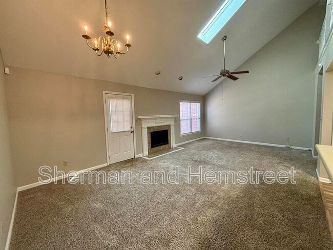 Building Photo - 2139 Holt St