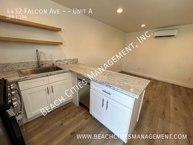 Building Photo - 4432 Falcon Ave