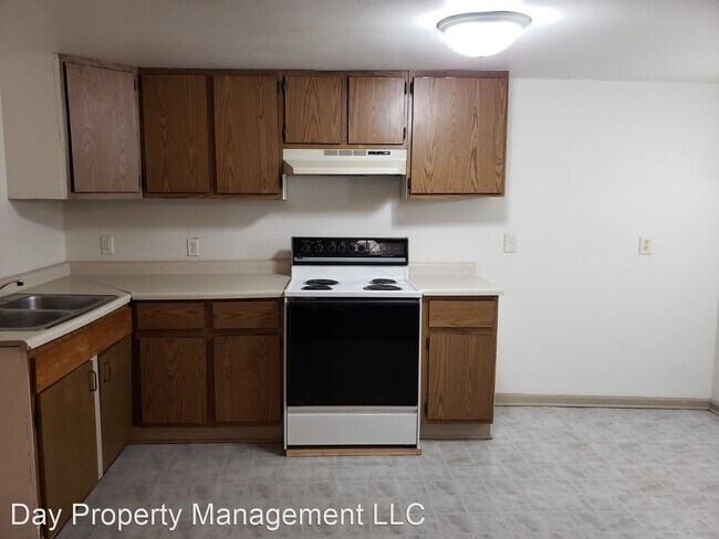 Building Photo - 1300 W Prospect Ave