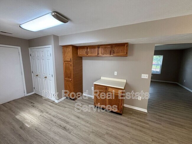 Building Photo - 307 Park Dr