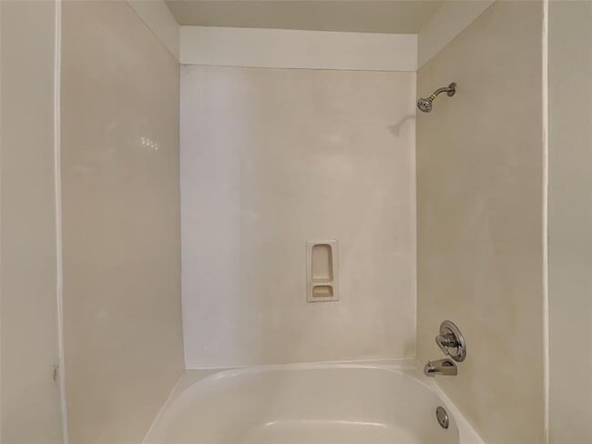 Building Photo - 18475 Sunrise Pines Dr