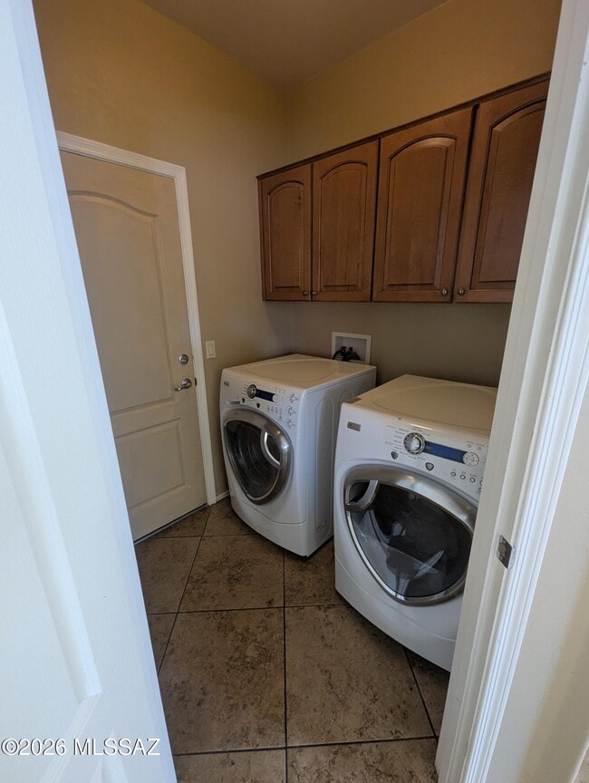 Building Photo - 651 W Sonatina Ln