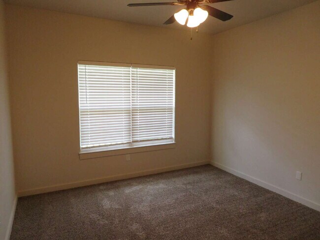 Building Photo - Beautiful Home Located Near Texas Tech University!