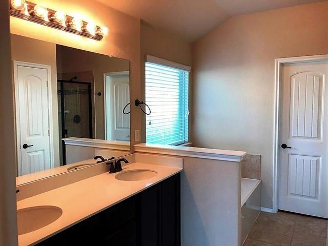 Building Photo - 10316 Bennet Dr