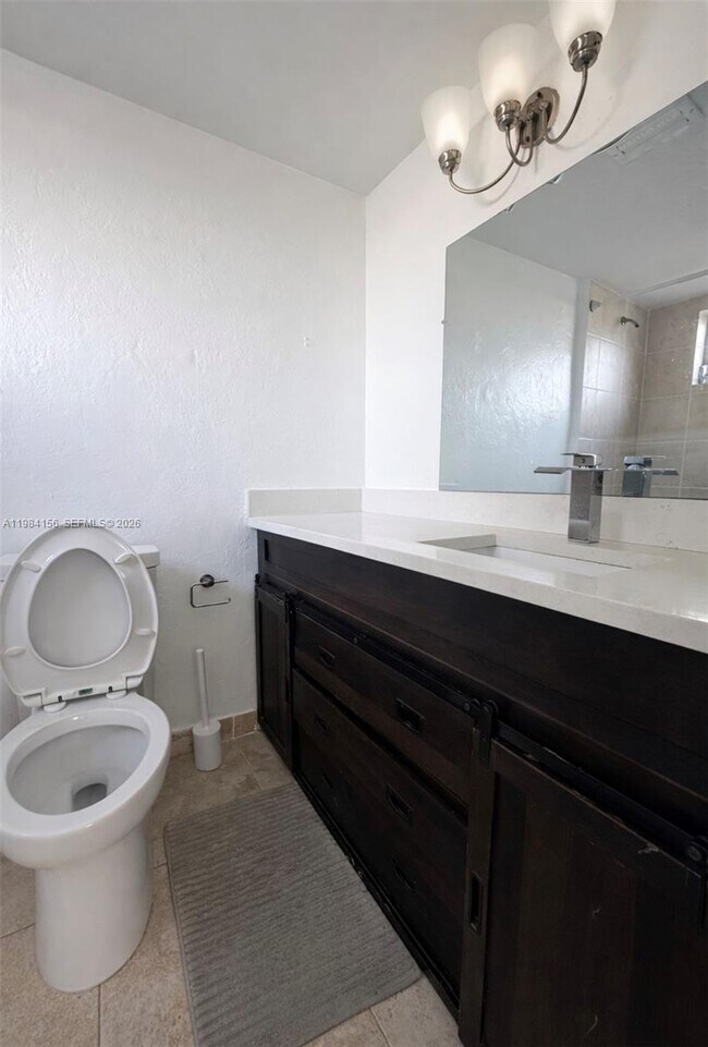 Building Photo - 1477 SW 24th Ct