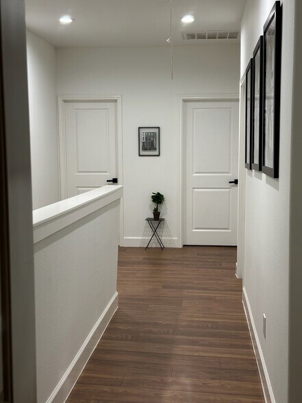 Building Photo - 3907 Shelby Cir